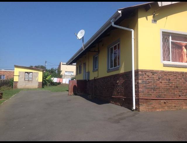 3 BEDROOM HOUSE FOR SALE IN WOODLANDS